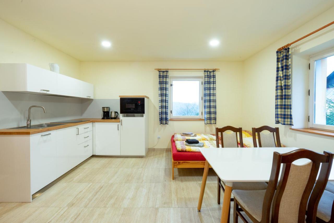 Apartmany Petra Хренско Экстерьер фото